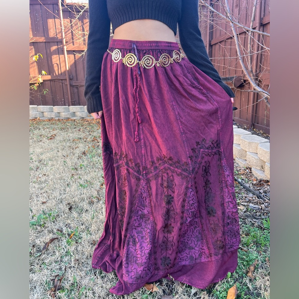 Cottagecore Maroon Maxi Skirt with Embroidery - Picture 4 of 11